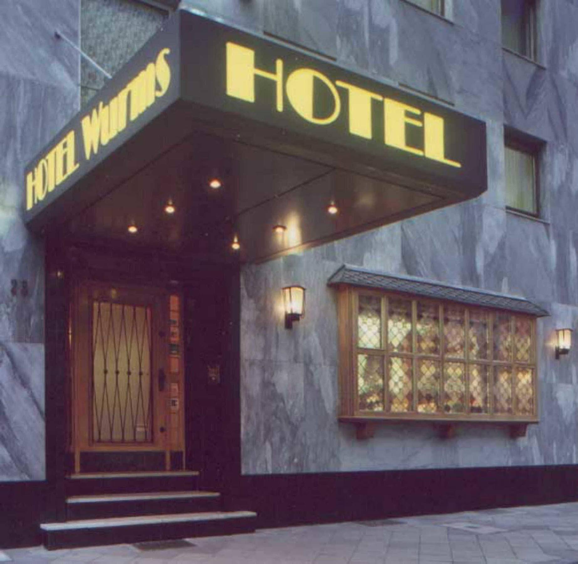 Hotel Wurms Дюселдорф Екстериор снимка