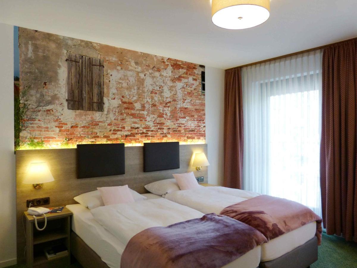 Hotel Wurms Дюселдорф Екстериор снимка