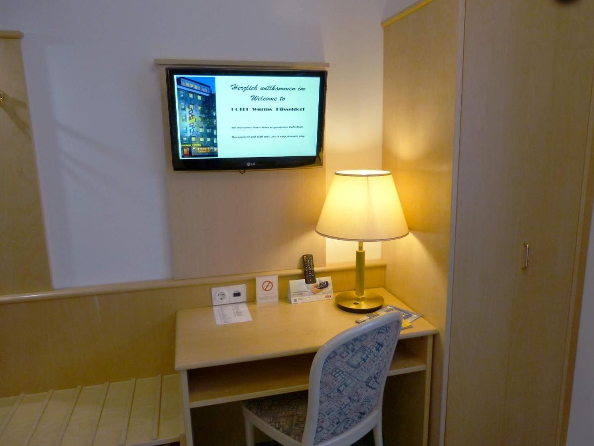 Hotel Wurms Дюселдорф Екстериор снимка