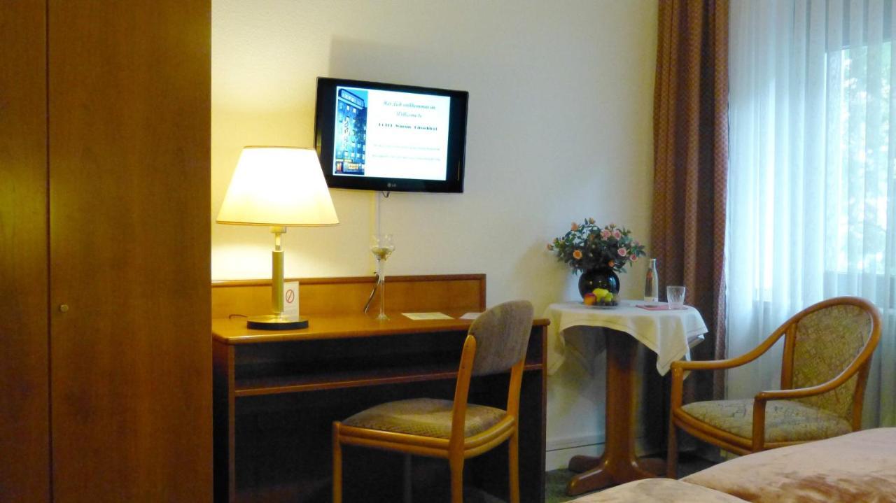 Hotel Wurms Дюселдорф Екстериор снимка