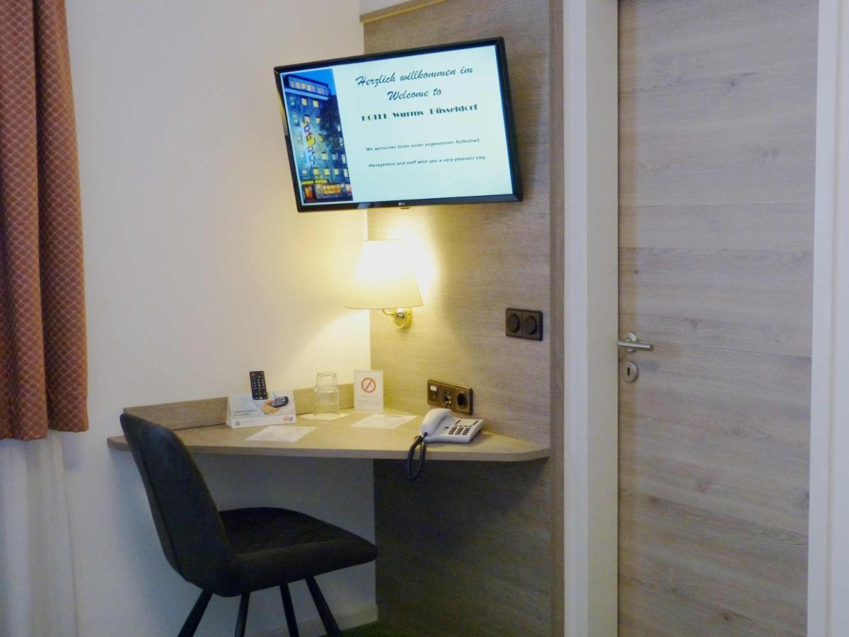 Hotel Wurms Дюселдорф Екстериор снимка